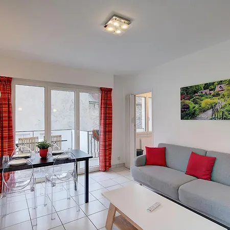 Serena - Hopital Clocheville *