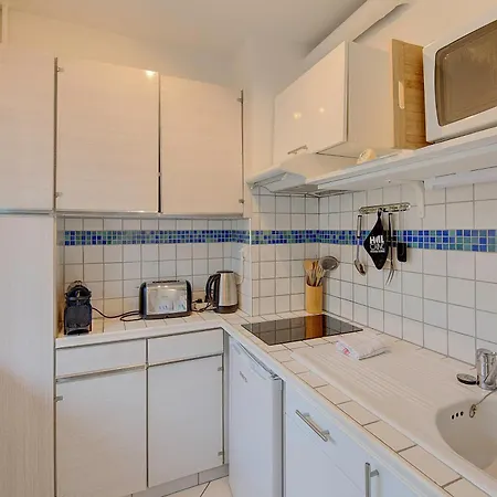 Serena - Hopital Clocheville Apartment