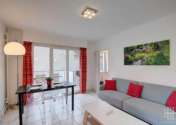 Serena - Hopital Clocheville *