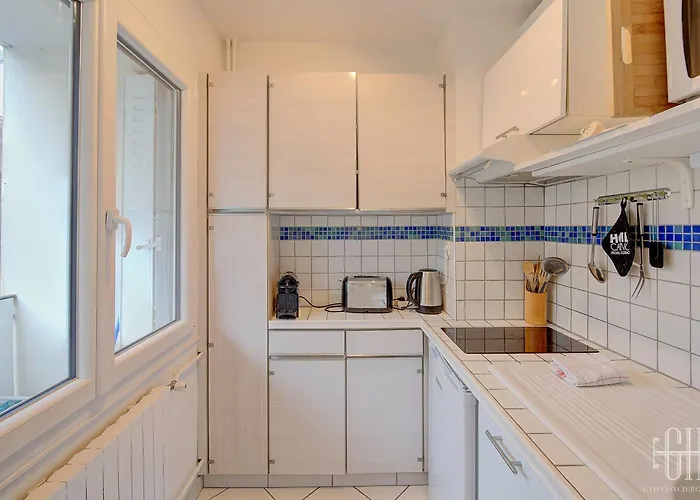 Serena - Hopital Clocheville Apartament