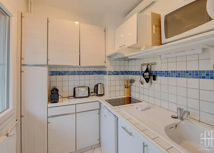 Serena - Hopital Clocheville Apartament